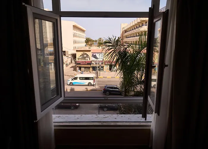 The Fit Stop Hostel Hurgada